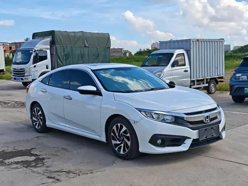 2016 Civic 220TURBO CVT Luxury Edition — миниатюра 3