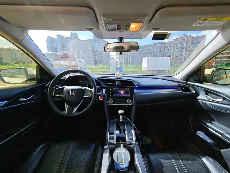 2016 Civic 220TURBO CVT Luxury Edition — миниатюра 7