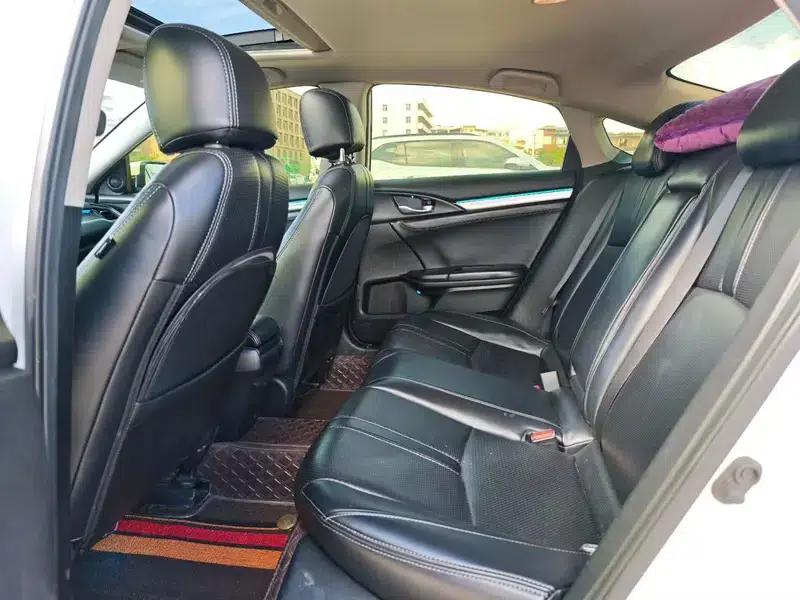 2016 Civic 220TURBO CVT Luxury Edition — миниатюра 9
