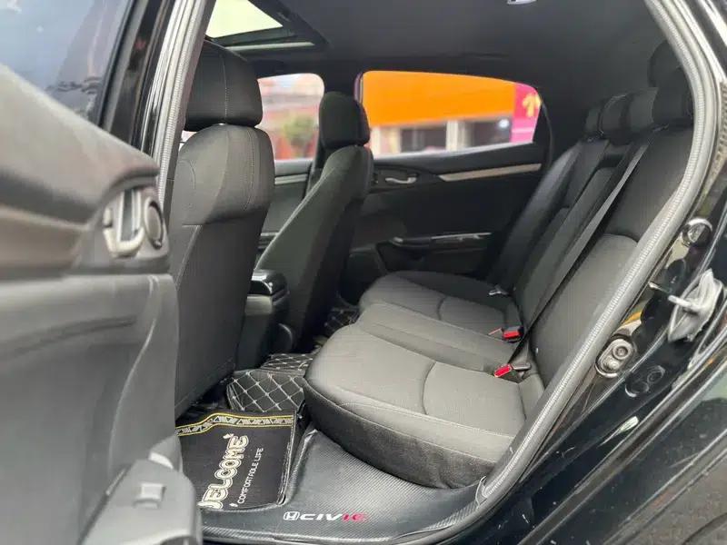 Civic 2020 HATCHBACK 220TURBO CVT Trendy and Cool — миниатюра 17