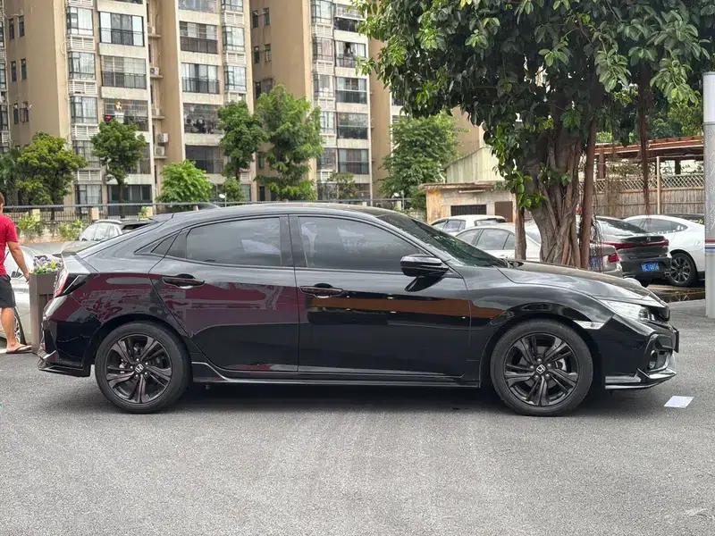 Civic 2020 HATCHBACK 220TURBO CVT Trendy and Cool — миниатюра 8