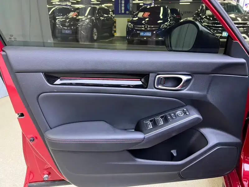 2023 Civic Hatchaback 240TURBO CVT Extreme Edition — миниатюра 19