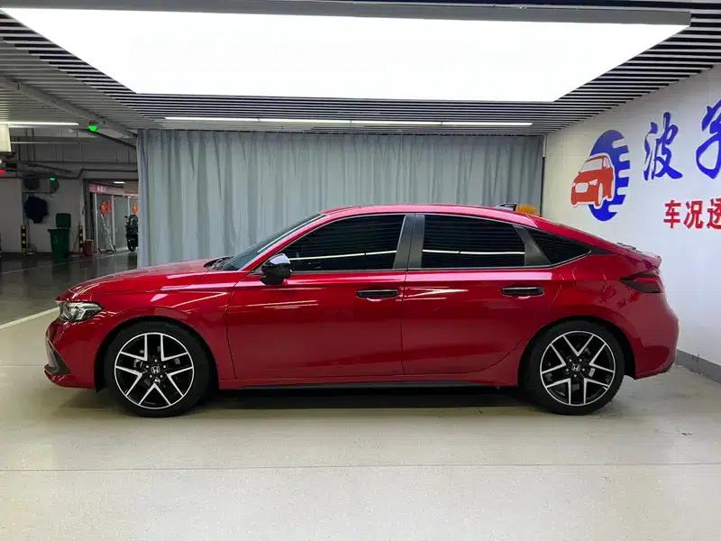 2023 Civic Hatchaback 240TURBO CVT Extreme Edition — миниатюра 4