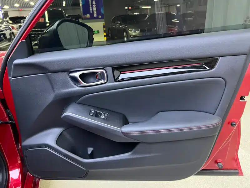 2023 Civic Hatchaback 240TURBO CVT Extreme Edition — миниатюра 8