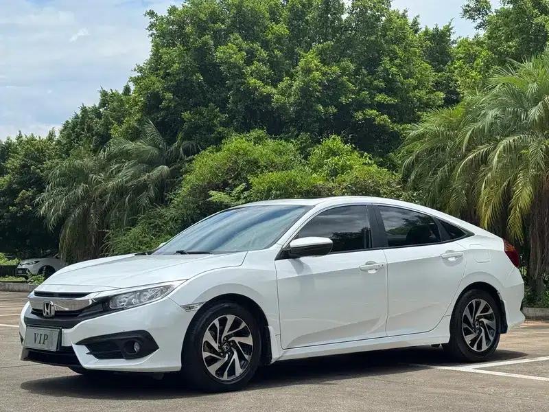 2016 Civic 220TURBO CVT Luxury Edition — миниатюра 1