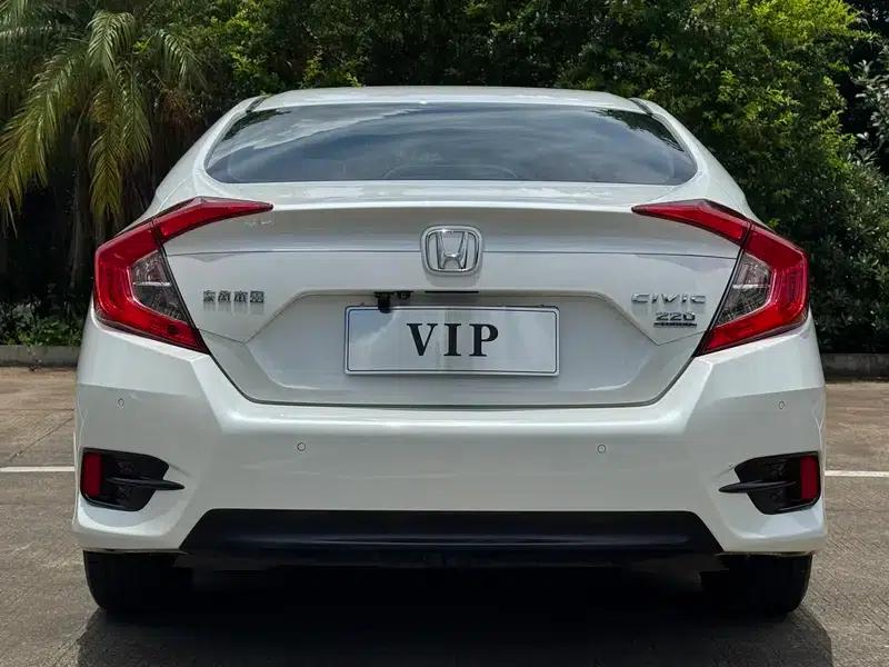 2016 Civic 220TURBO CVT Luxury Edition — миниатюра 5