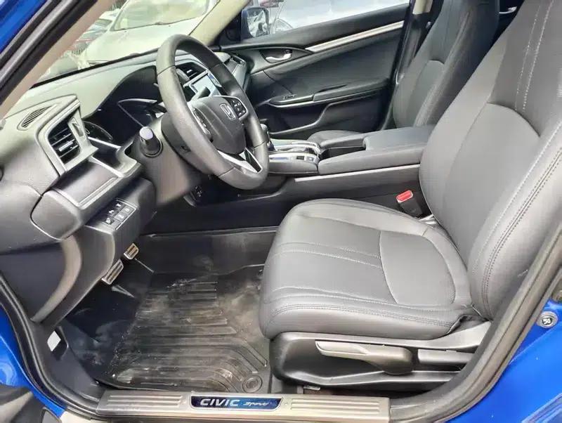 2016 Civic 220TURBO CVT Luxury Edition — миниатюра 8