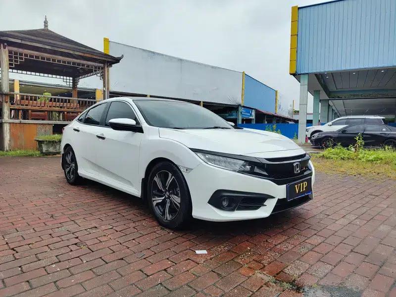 2016 Civic 220TURBO CVT Premium Edition — миниатюра 3