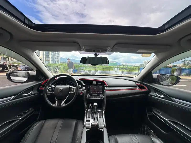 2016 Civic 220TURBO CVT Premium Edition — миниатюра 7