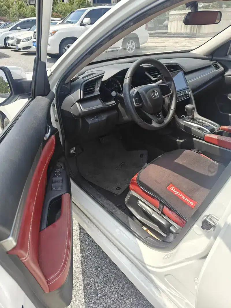 2016 Civic 180TURBO CVT Comfort Edition — миниатюра 6