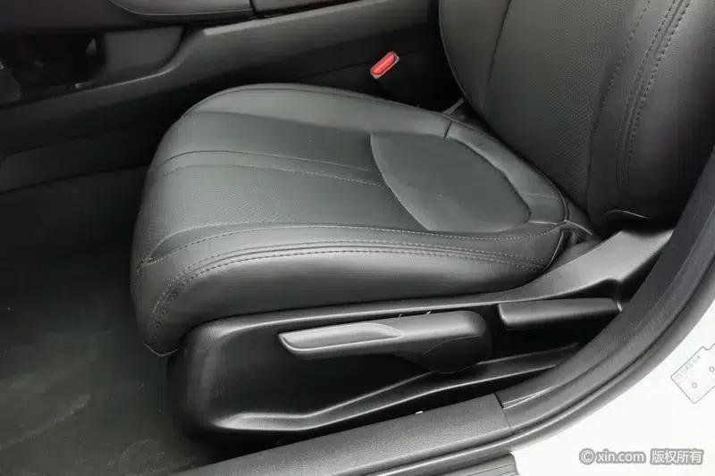 2016 Civic 220TURBO CVT Luxury Edition — миниатюра 18