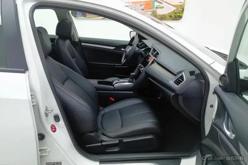 2016 Civic 220TURBO CVT Luxury Edition — миниатюра 24