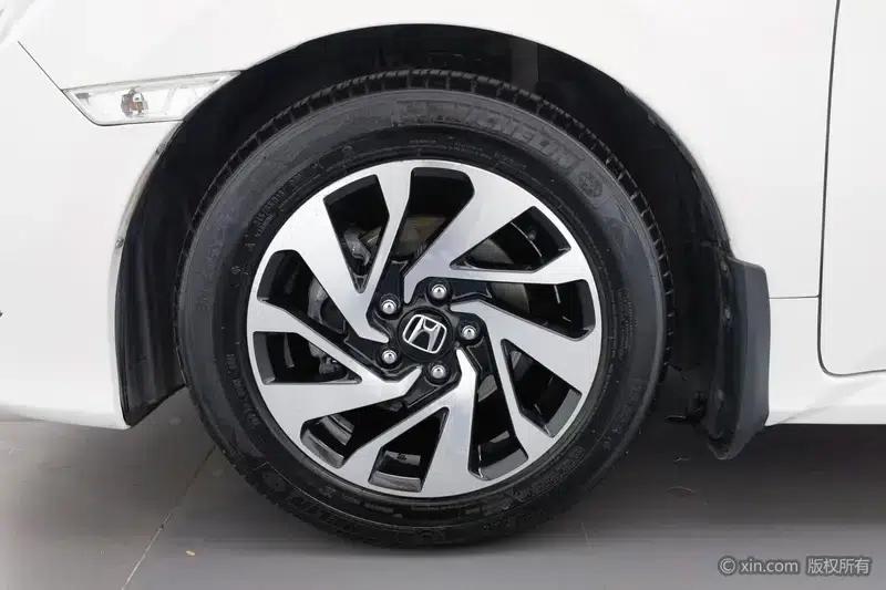 2016 Civic 220TURBO CVT Luxury Edition — миниатюра 10