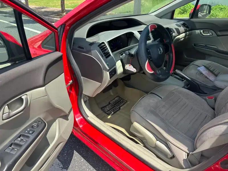 2012 Civic 1.8L Automatic Comfort Edition — миниатюра 13