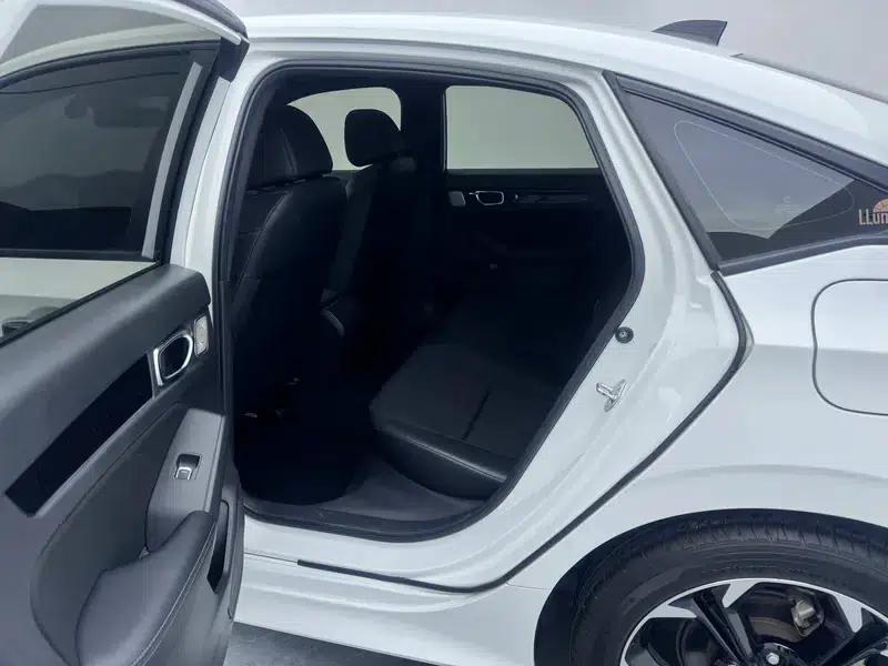 2023 Civic 240TURBO CVT Sport Edition — миниатюра 17