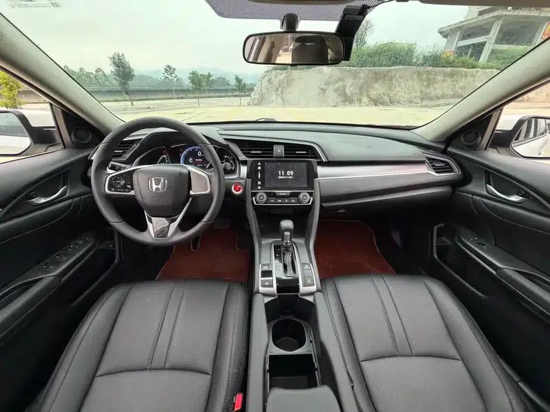 2016 Civic 220TURBO CVT Luxury Edition — миниатюра 8