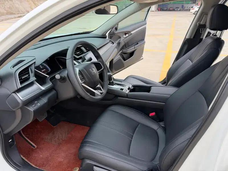 2016 Civic 220TURBO CVT Luxury Edition — миниатюра 9