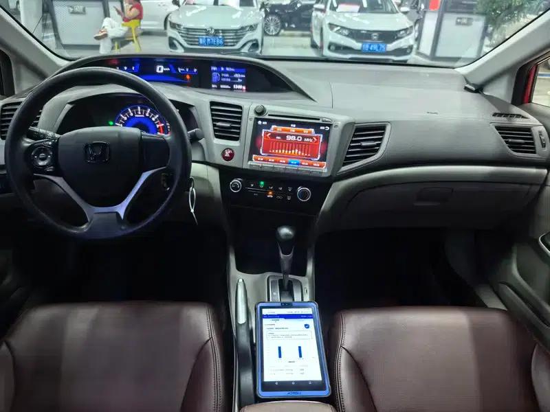 2012 Civic 1.8L Automatic Comfort Edition — миниатюра 7