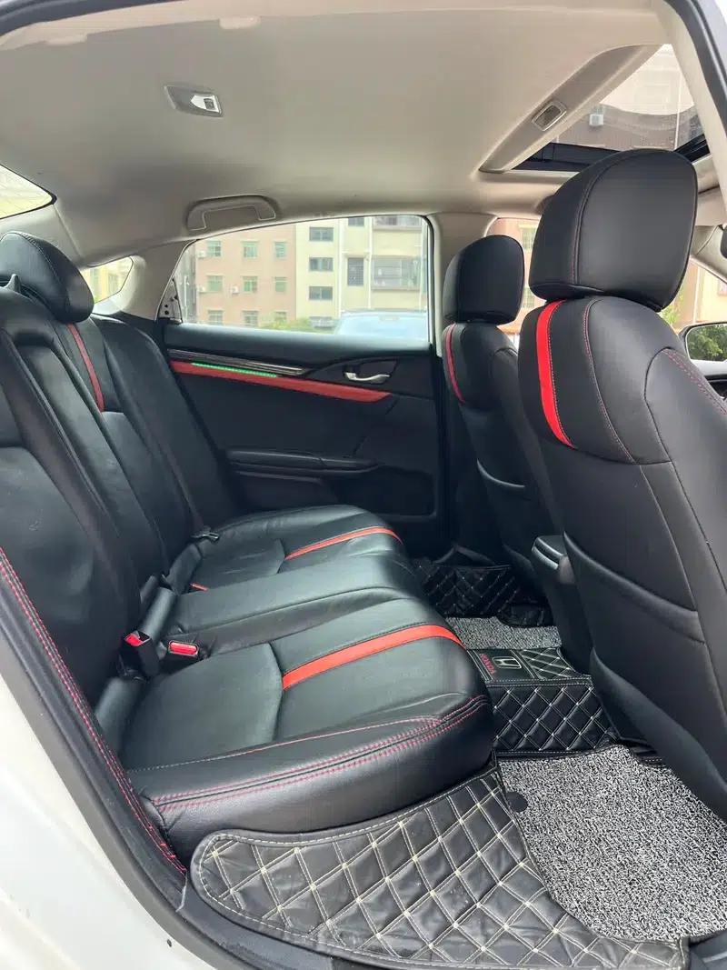 2016 Civic 220TURBO CVT Luxury Edition — миниатюра 13