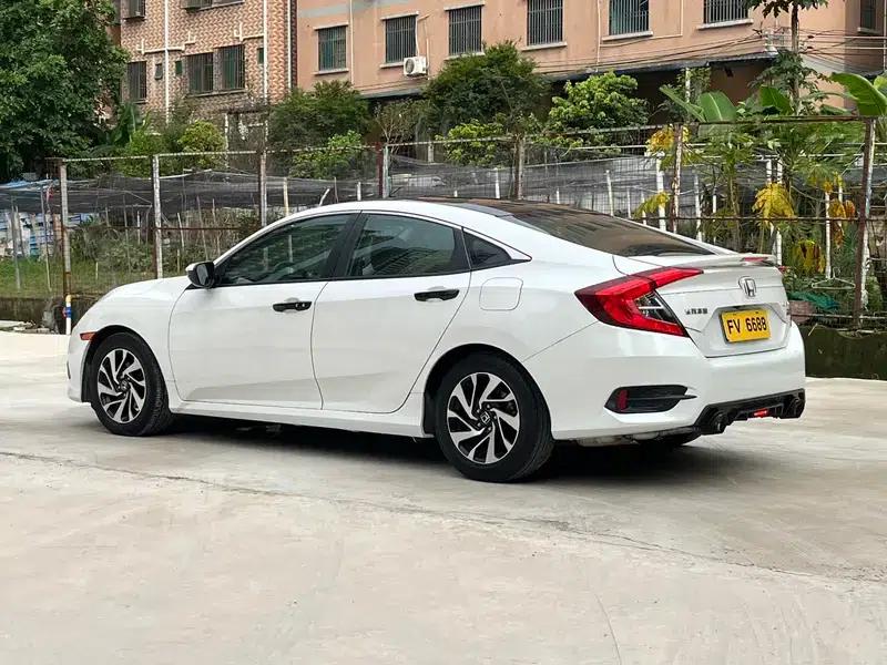 2016 Civic 220TURBO CVT Luxury Edition — миниатюра 5