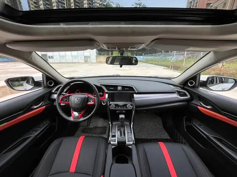 2016 Civic 220TURBO CVT Luxury Edition — миниатюра 9