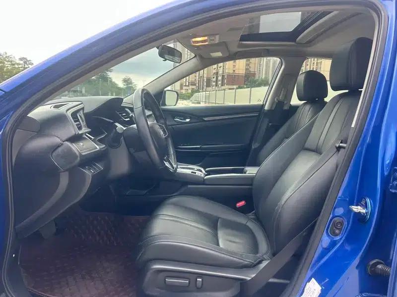 2016 Civic 220TURBO CVT Premium Edition — миниатюра 15