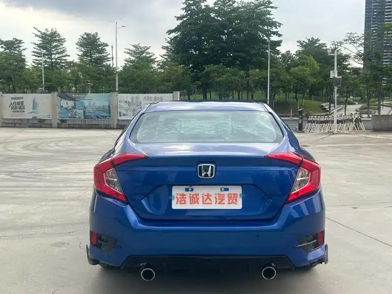 2016 Civic 220TURBO CVT Premium Edition — миниатюра 6