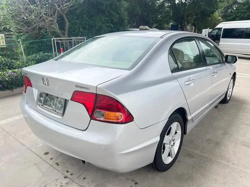 2006 Civic 1.8L Automatic Classic Edition — миниатюра 6