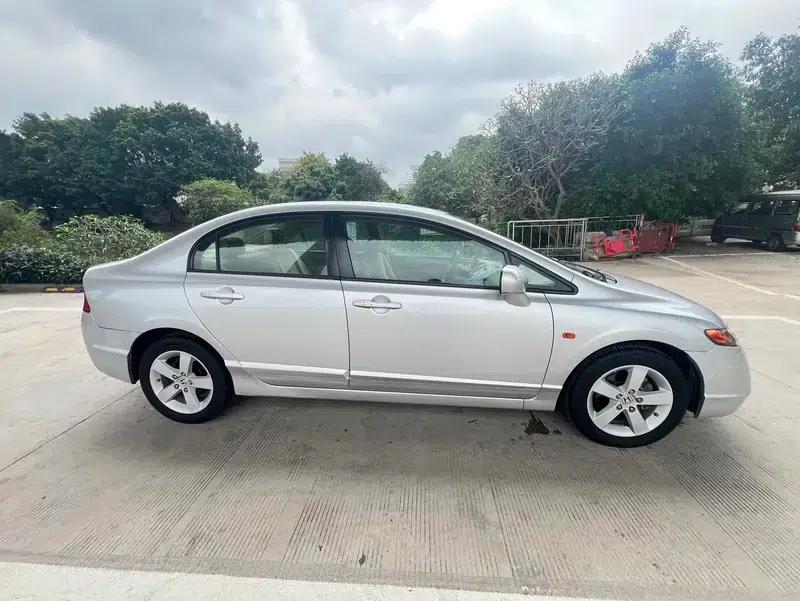 2006 Civic 1.8L Automatic Classic Edition — миниатюра 7