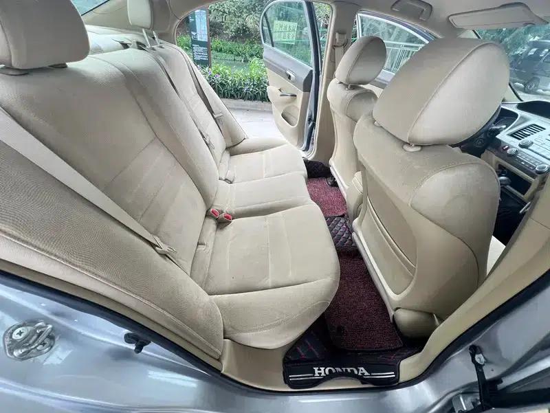 2006 Civic 1.8L Automatic Classic Edition — миниатюра 10