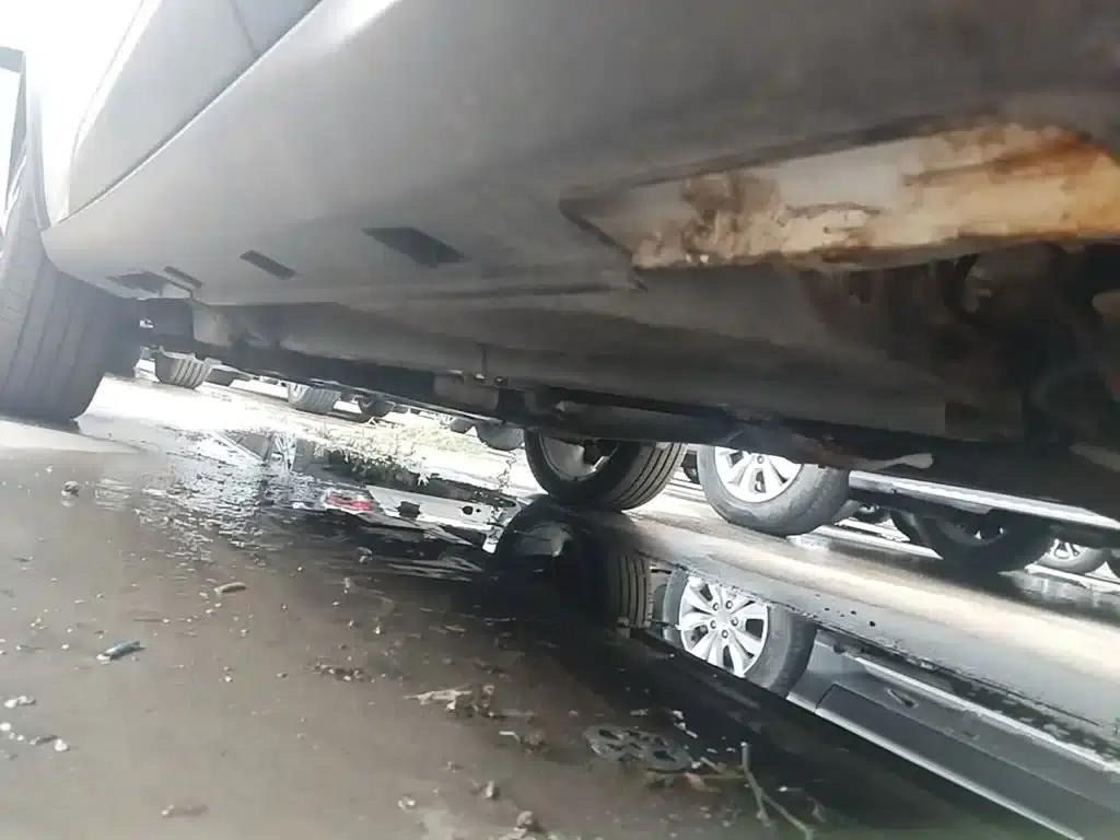 2017 Yuan 1.5L Automatic Cool Connected Edition — миниатюра 21