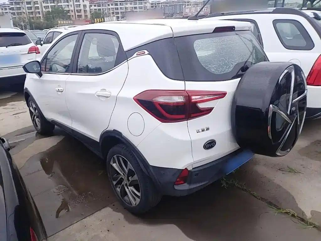 2017 Yuan 1.5L Automatic Cool Connected Edition — миниатюра 23