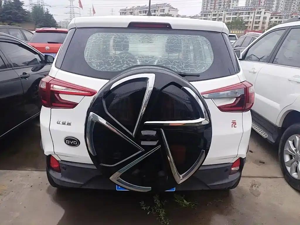 2017 Yuan 1.5L Automatic Cool Connected Edition — миниатюра 4