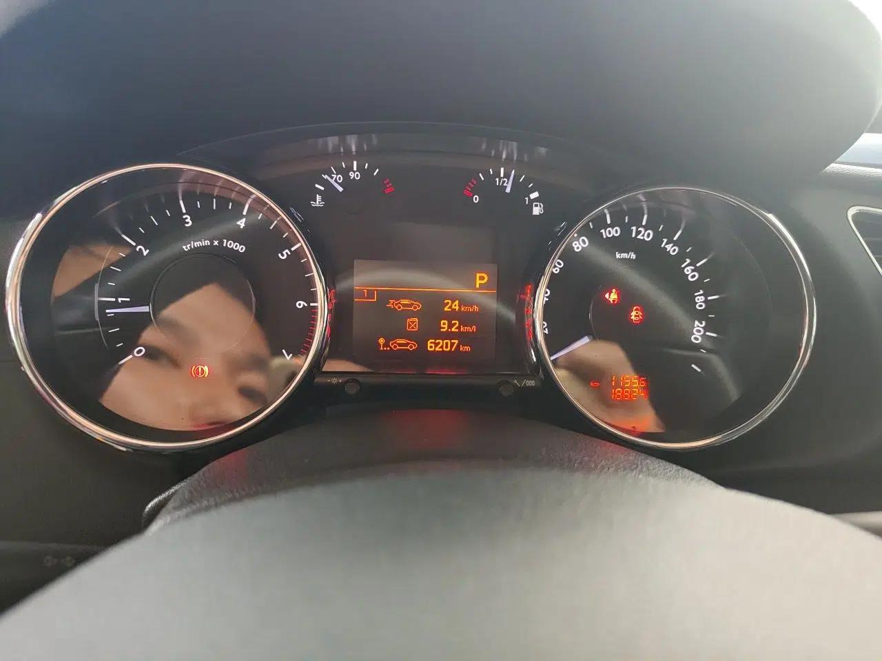 Peugeot 3008 2013 2.0L Automatic Trend Edition — миниатюра 11