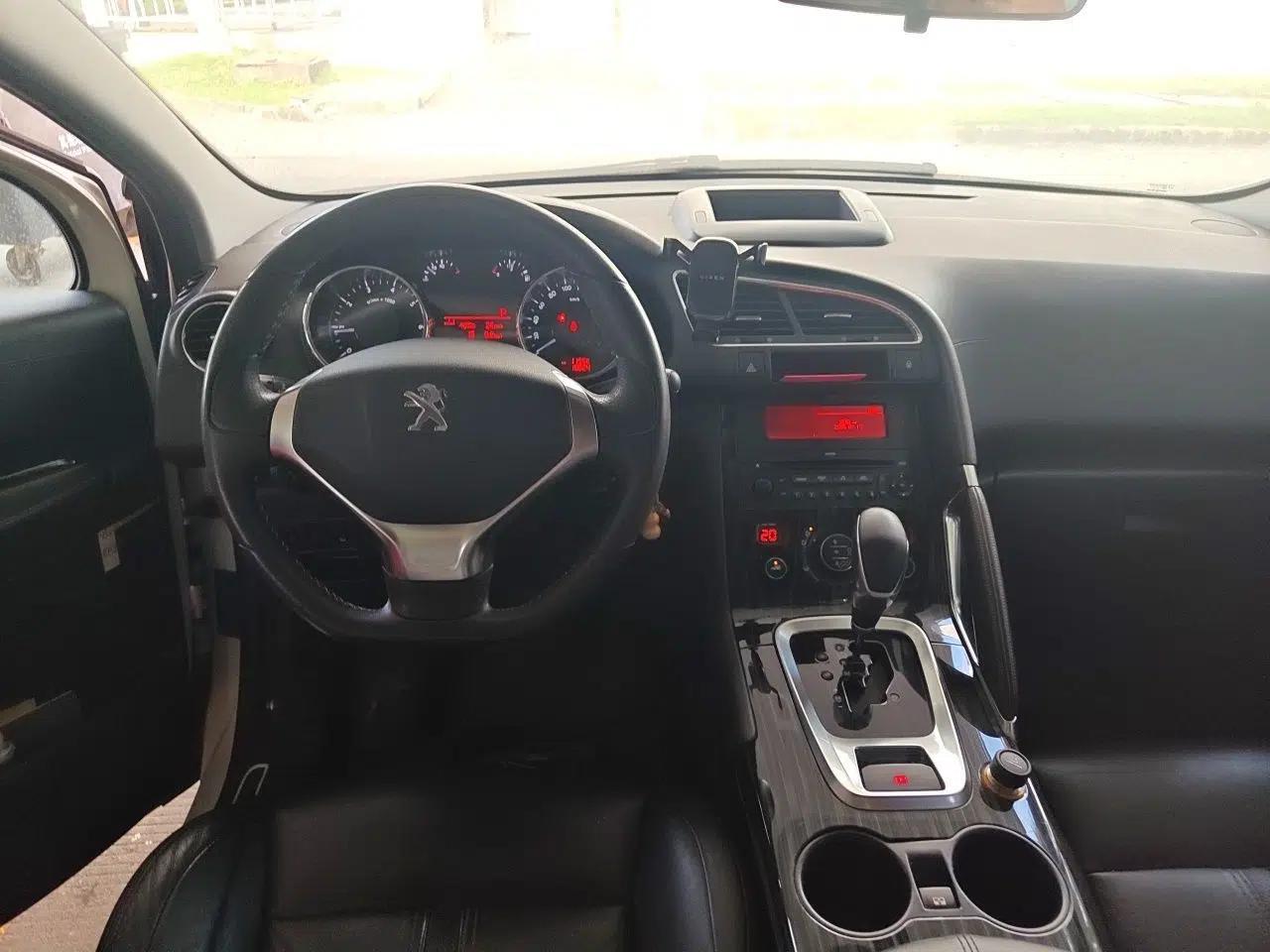 Peugeot 3008 2013 2.0L Automatic Trend Edition — миниатюра 9
