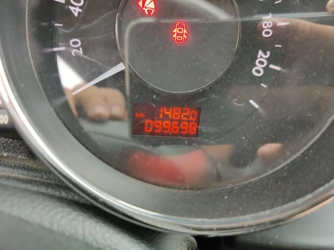Peugeot 3008 2013 2.0L Automatic Trend Edition — миниатюра 12