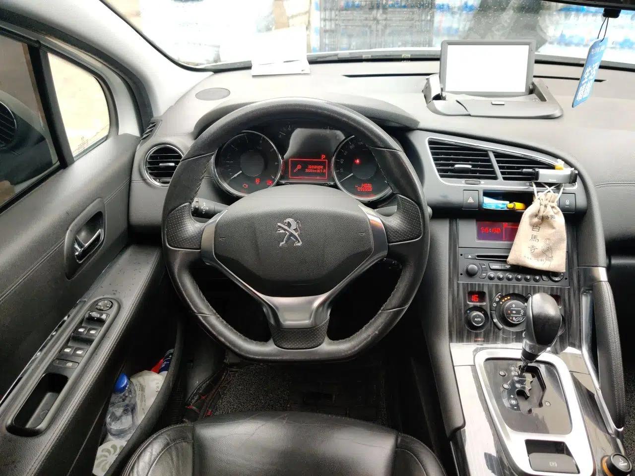 Peugeot 3008 2013 2.0L Automatic Trend Edition — миниатюра 10
