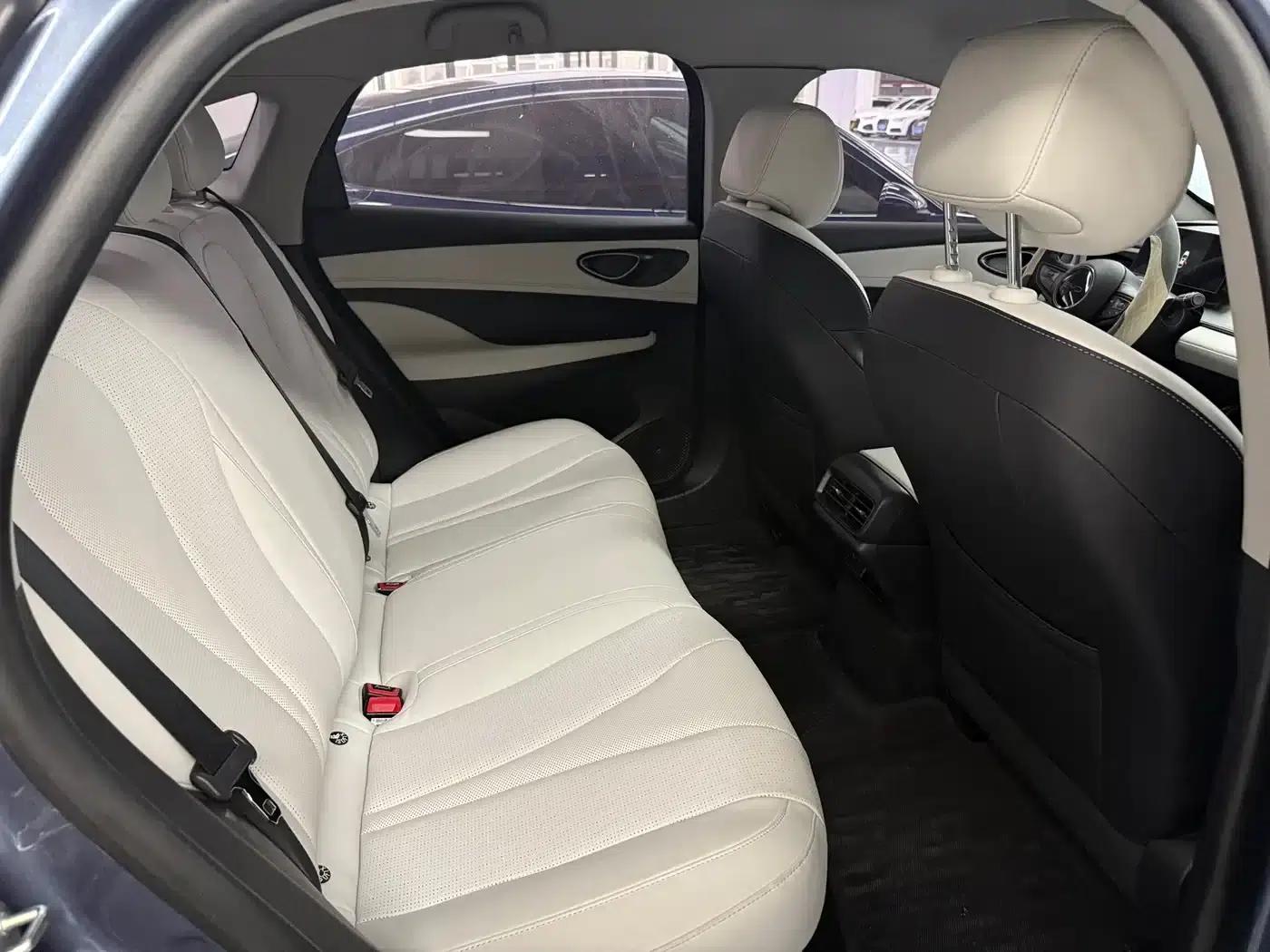 Seal 05 DM-i 2025 DM-i Intelligent Driving Edition 55KM Luxury Model — миниатюра 6
