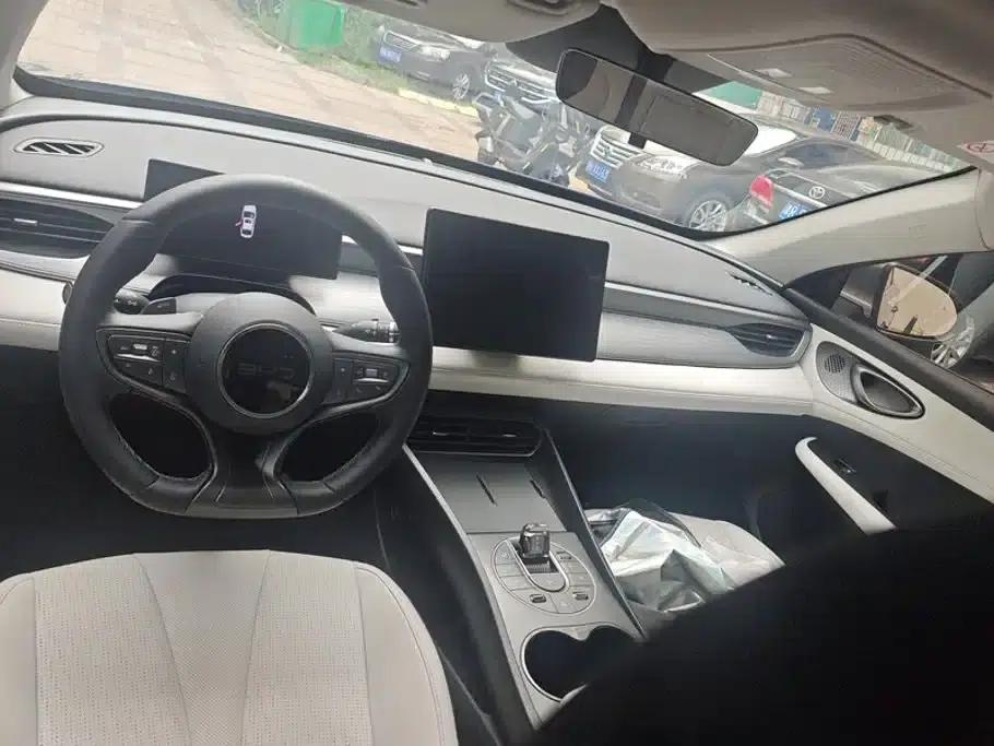 Seal 05 DM-i 2025 DM-i Intelligent Driving Edition 55KM Premium — миниатюра 12