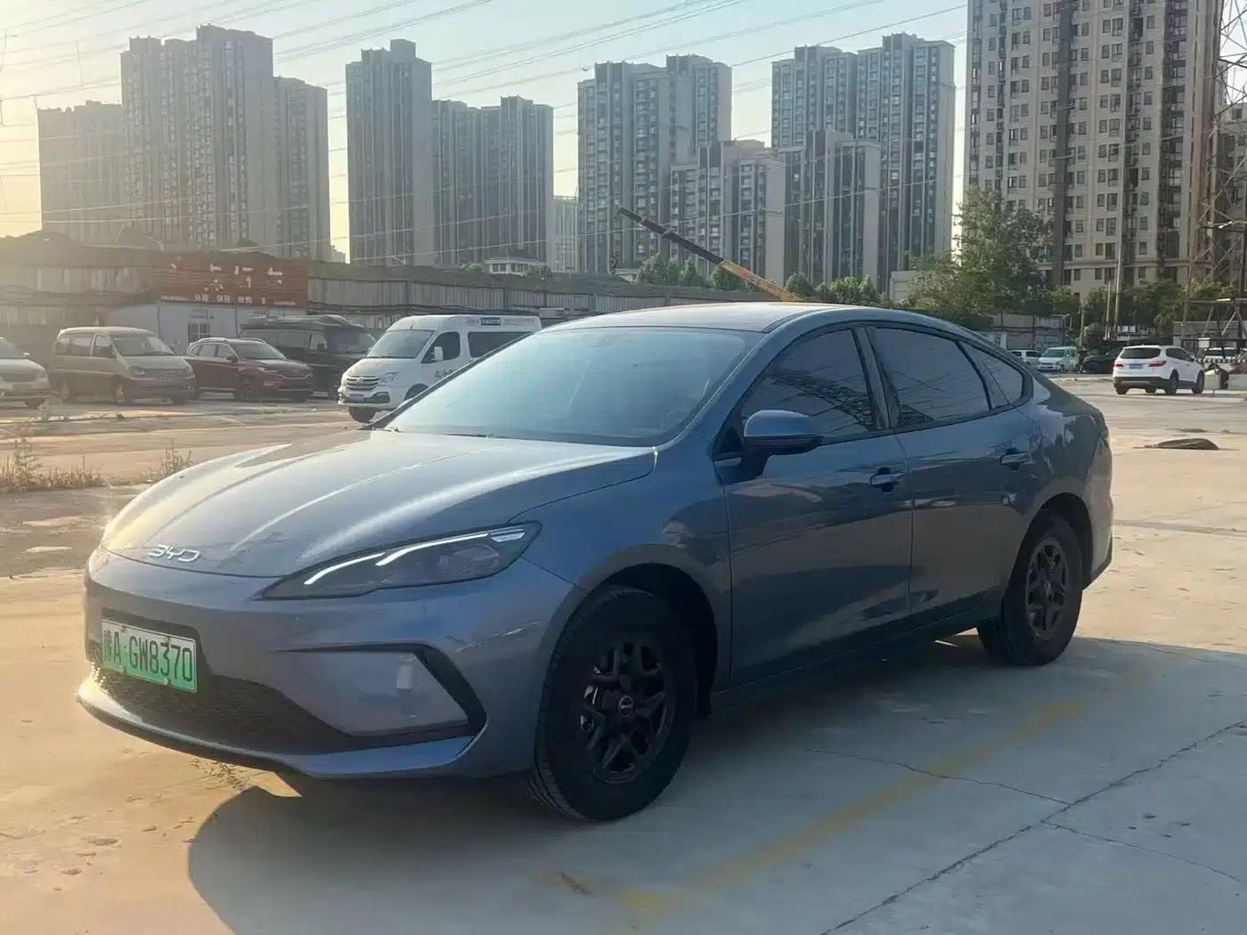 Seal 05 DM-i 2026 Model DM-i 128KM Luxury — миниатюра 1