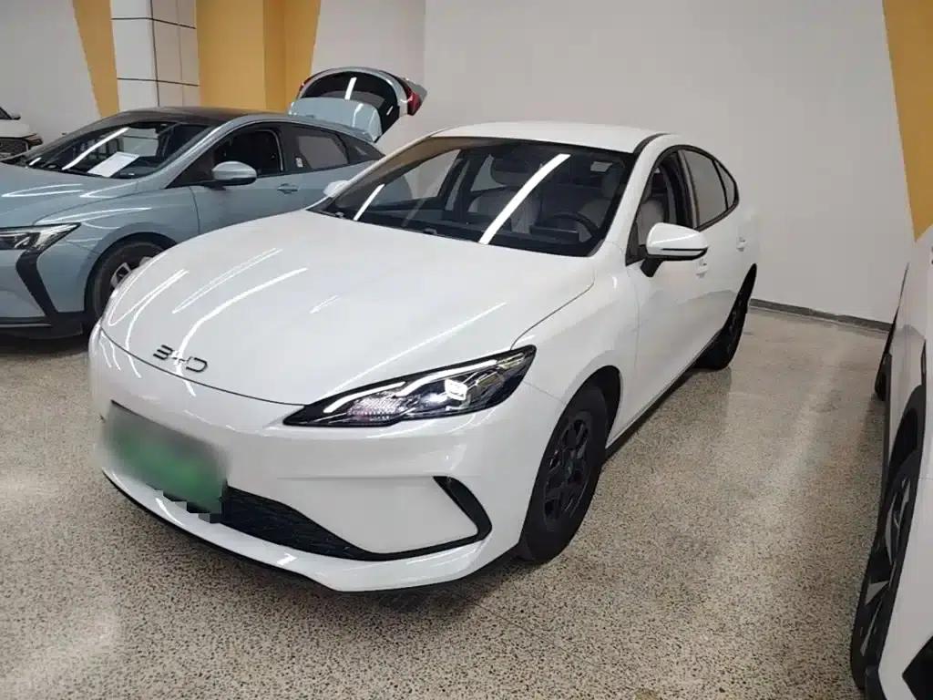 Seal 05 DM-i 2025 DM-i Intelligent Driving Edition 55KM Luxury Model — миниатюра 2