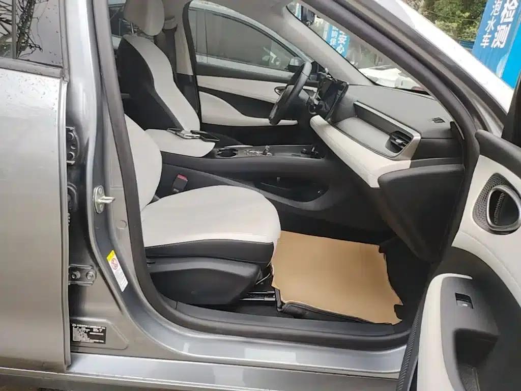 Seal 05 DM-i 2025 DM-i Intelligent Driving Edition 55KM Luxury Model — миниатюра 25
