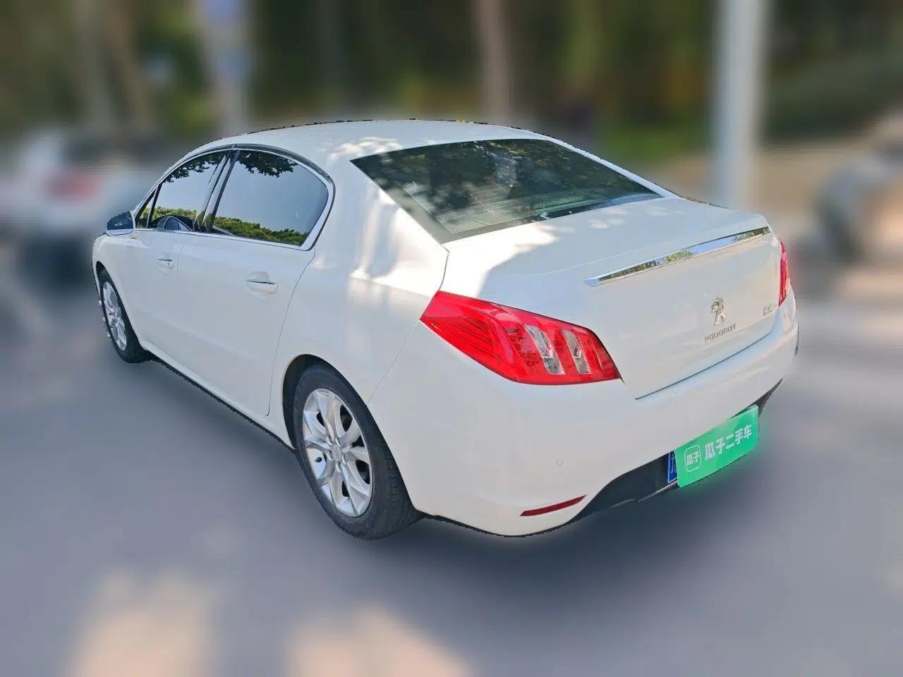 Peugeot 508 2012 2.0L Automatic Smart Enjoyment Version — миниатюра 4