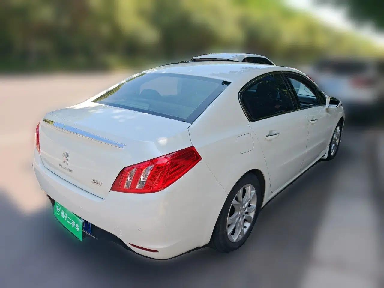 Peugeot 508 2012 2.0L Automatic Smart Enjoyment Version — миниатюра 6
