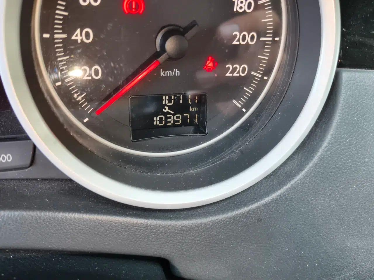 Peugeot 508 2012 2.0L Automatic Smart Enjoyment Version — миниатюра 12