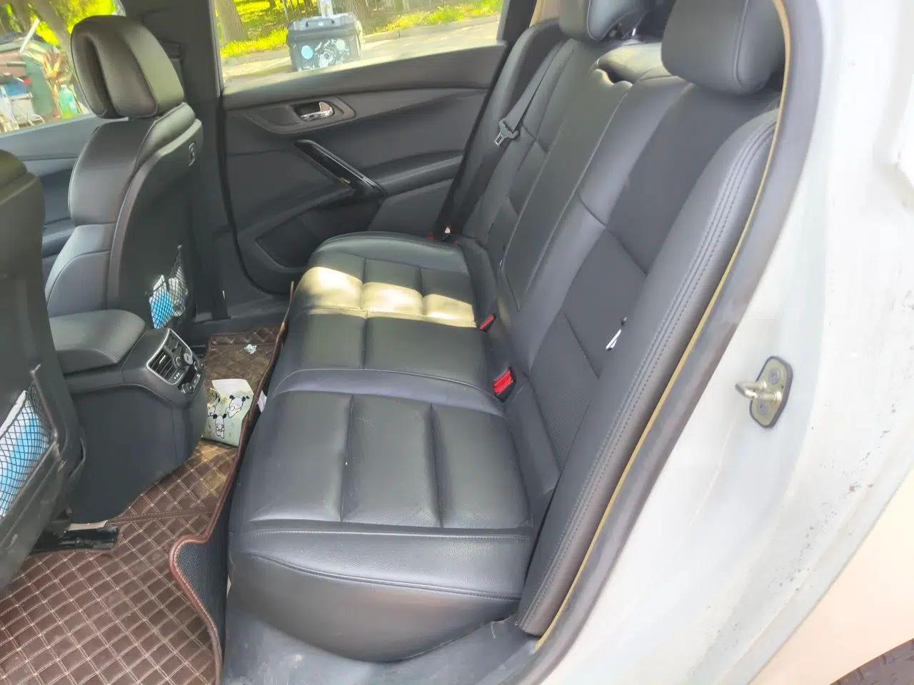 Peugeot 508 2012 2.0L Automatic Smart Enjoyment Version — миниатюра 17