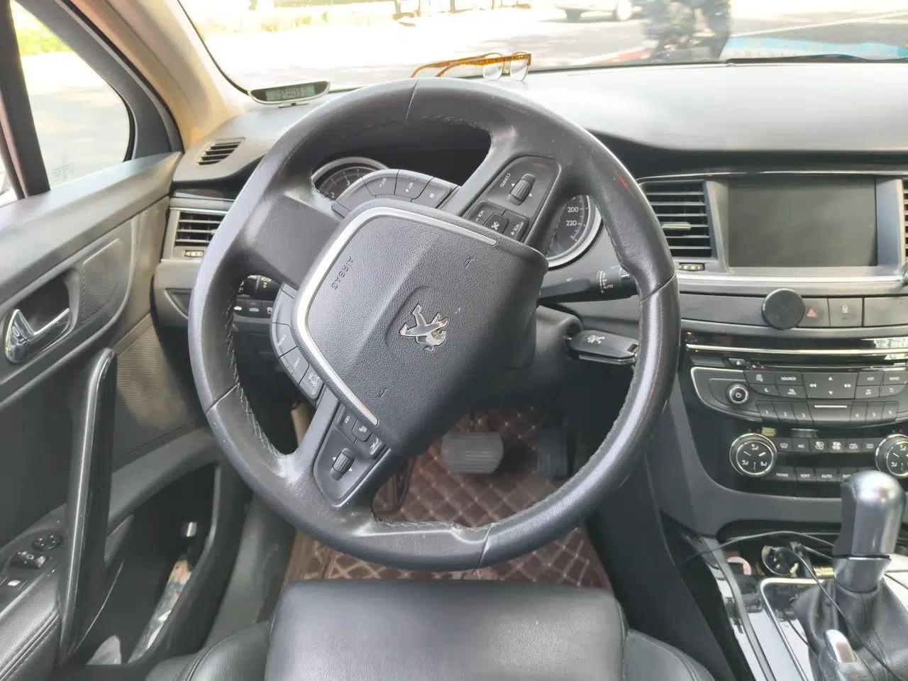 Peugeot 508 2012 2.0L Automatic Smart Enjoyment Version — миниатюра 10