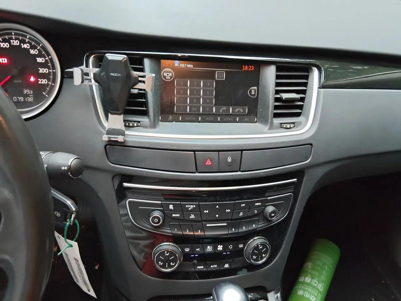 Peugeot 508 2015 2.0L Automatic ZhiZhen Edition — миниатюра 13
