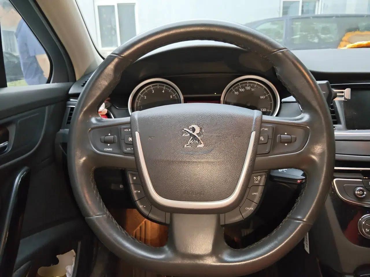 Peugeot 508 2015 2.0L Automatic ZhiZhen Edition — миниатюра 10