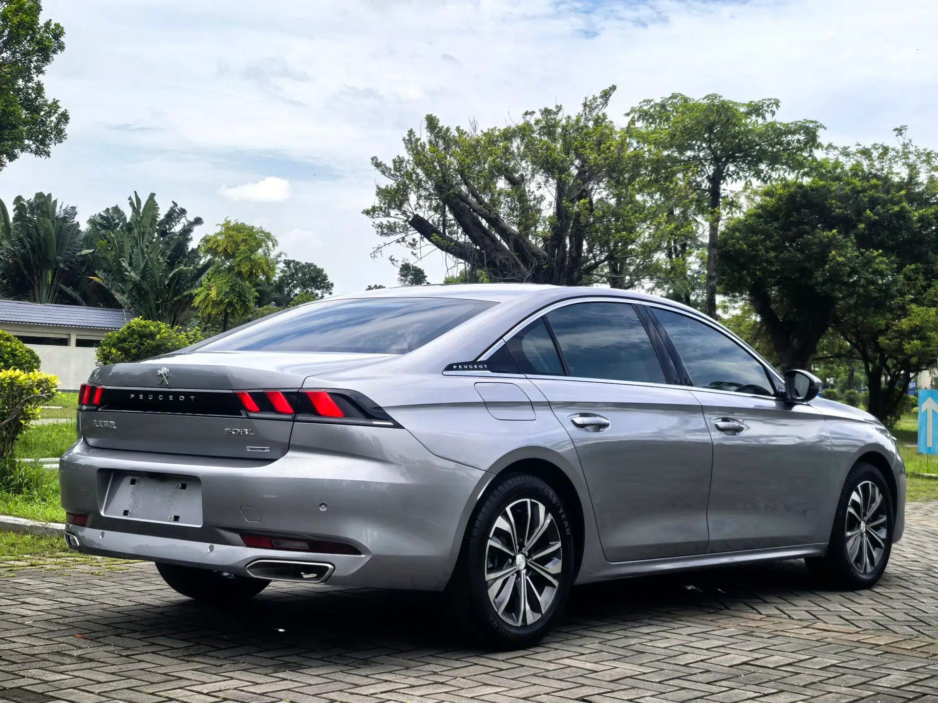 Peugeot 508 2022 508L 400THP PureTech Driving Control Edition — миниатюра 16